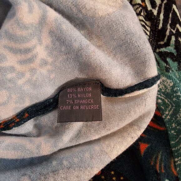 Y2K Metric Cropped Multicolor Floral Cardigan & Tank Set with Beaded Jeweled Det - Picture 6 of 8